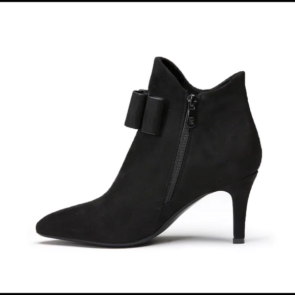 Black Bow Booties - Picture 4 of 5